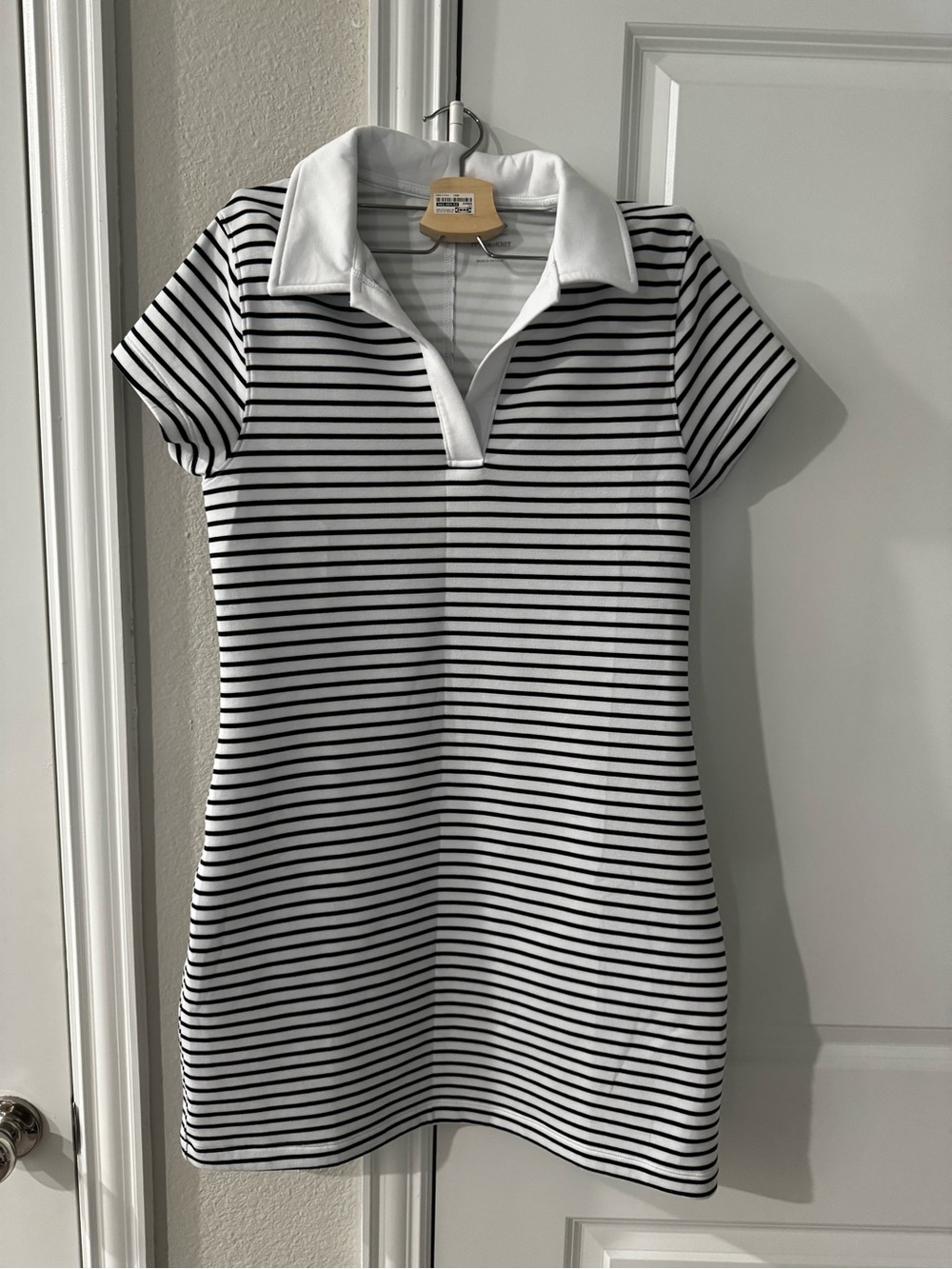 Abercrombie YBP Striped Polo Shift Dress in White and Black